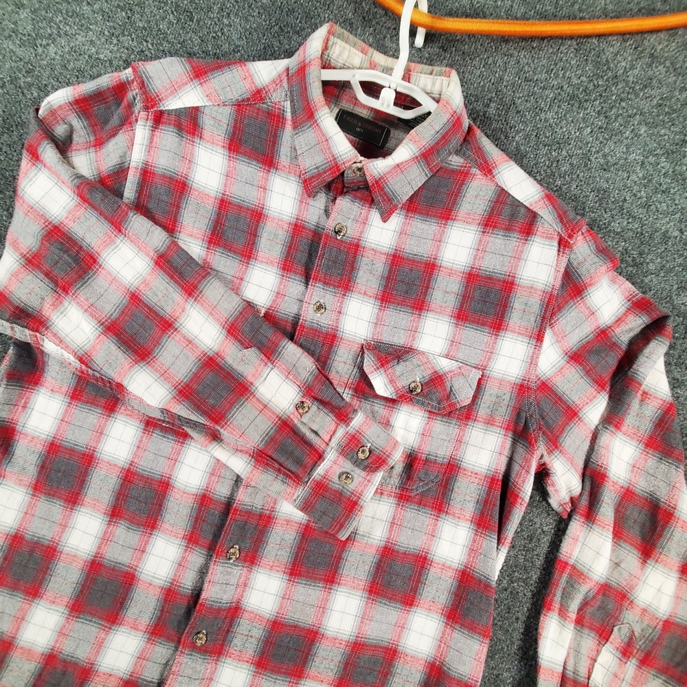 Field & Stream Shirt Mens XL Flannel Red White Grey Plaid Button Down 1871